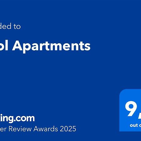 Pool Apartments Karlovy Vary Eksteriør bilde